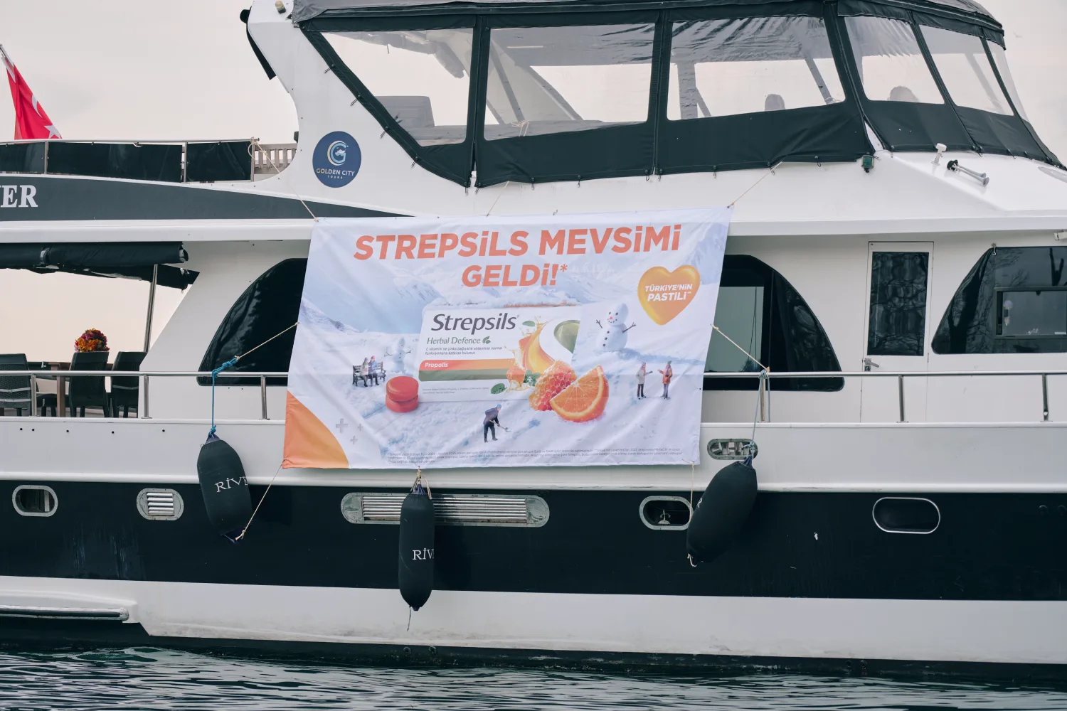 Strepsils x Fedon BTS 31